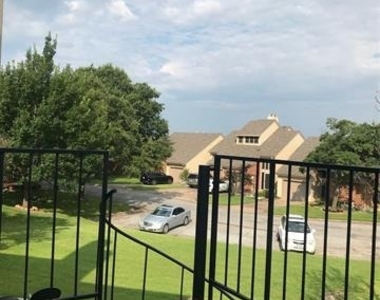 111 Summer Place Circle - Photo Thumbnail 14