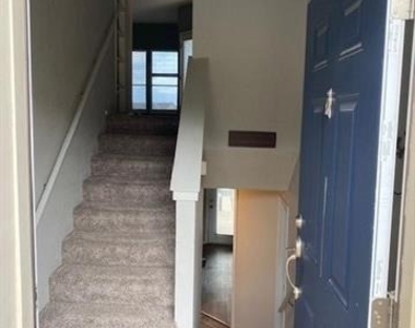 111 Summer Place Circle - Photo Thumbnail 2
