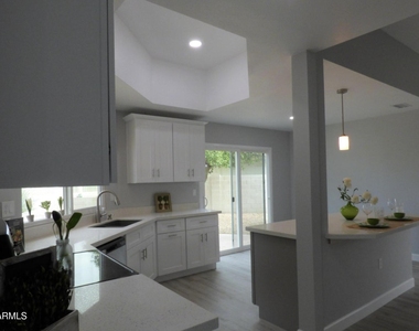 18413 N Welk Drive - Photo Thumbnail 1