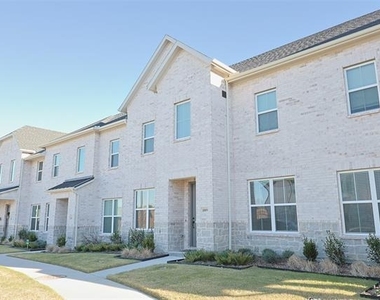 1009 Rockrose Drive - Photo Thumbnail 13
