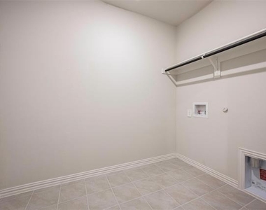 3909 Mountain Creek Drive - Photo Thumbnail 22