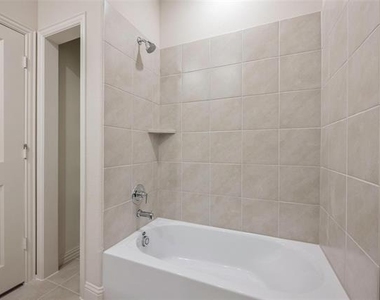 3909 Mountain Creek Drive - Photo Thumbnail 21