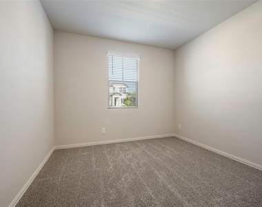 3909 Mountain Creek Drive - Photo Thumbnail 18