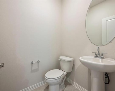 3909 Mountain Creek Drive - Photo Thumbnail 16