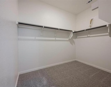 3909 Mountain Creek Drive - Photo Thumbnail 14