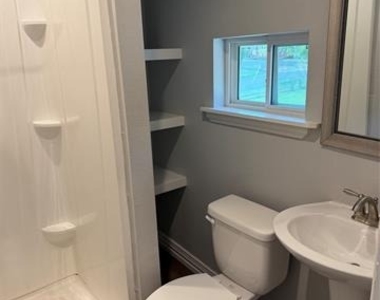 106 W Hull Street - Photo Thumbnail 7
