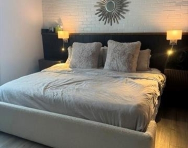 15931 Stillwood Street - Photo Thumbnail 12