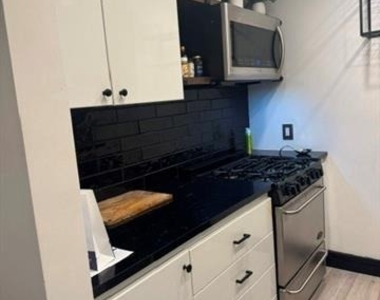 15931 Stillwood Street - Photo Thumbnail 9