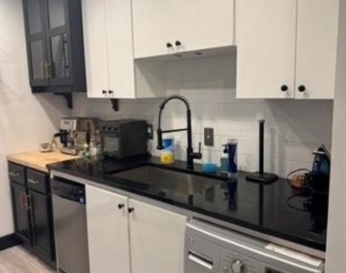 15931 Stillwood Street - Photo Thumbnail 7