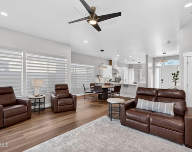 7700 E Princess Drive - Photo Thumbnail 8