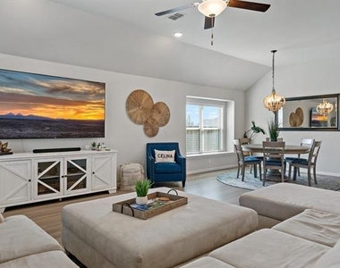 1517 Sweetwater Way - Photo Thumbnail 1