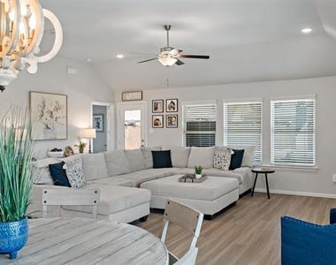 1517 Sweetwater Way - Photo Thumbnail 5