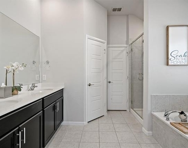 1517 Sweetwater Way - Photo Thumbnail 15