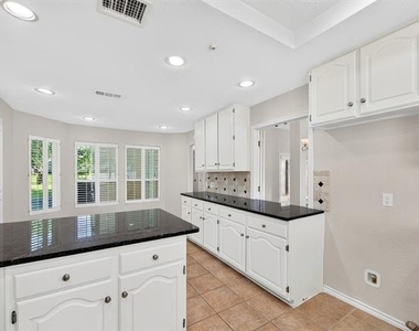 5806 Smoke Glass Trail - Photo Thumbnail 9