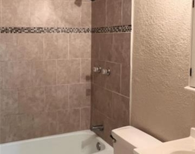 2310 Dartmouth Drive - Photo Thumbnail 10
