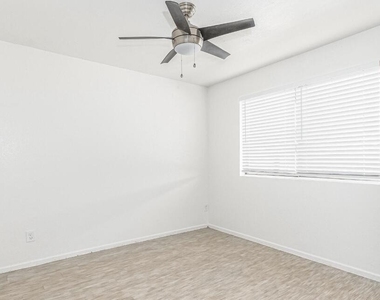 1826 N 51st Street - Photo Thumbnail 9