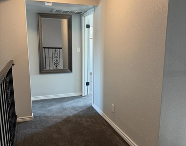 4930 N 42nd Way - Photo Thumbnail 17