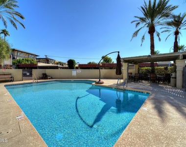 4930 N 42nd Way - Photo Thumbnail 34