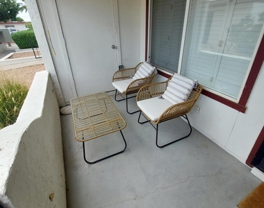 240 S Old Litchfield Road - Photo Thumbnail 5