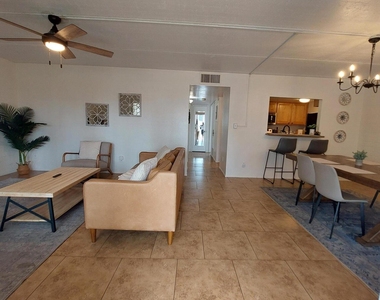 240 S Old Litchfield Road - Photo Thumbnail 8
