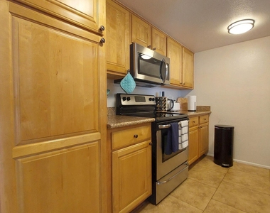 240 S Old Litchfield Road - Photo Thumbnail 18