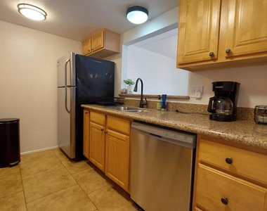 240 S Old Litchfield Road - Photo Thumbnail 17
