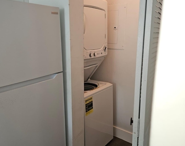 12148 St. Andrews Place - Photo Thumbnail 3
