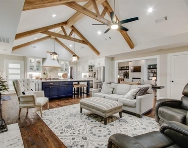 1325 Shamrock Lane - Photo Thumbnail 12