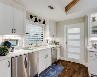 1325 Shamrock Lane - Photo Thumbnail 18