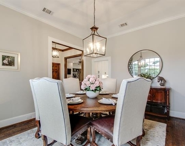 1325 Shamrock Lane - Photo Thumbnail 6