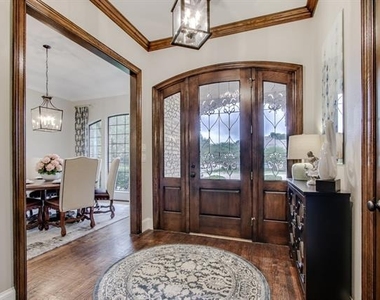 1325 Shamrock Lane - Photo Thumbnail 4