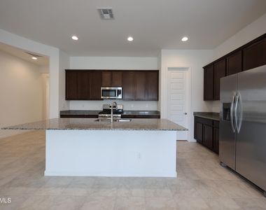 7683 W Smoketree Drive - Photo Thumbnail 1
