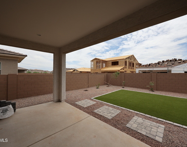 7683 W Smoketree Drive - Photo Thumbnail 16