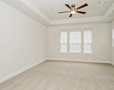 6305 Smithwick - Photo Thumbnail 10