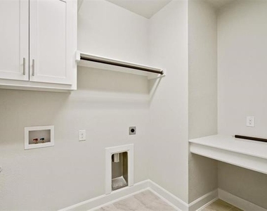 6305 Smithwick - Photo Thumbnail 17