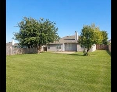 3115 Creek Hollow Drive - Photo Thumbnail 10