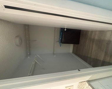 6284 La Costa Drive - Photo Thumbnail 12