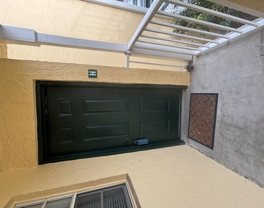 6284 La Costa Drive - Photo Thumbnail 4