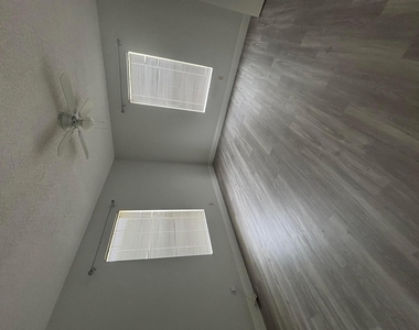 6284 La Costa Drive - Photo Thumbnail 8