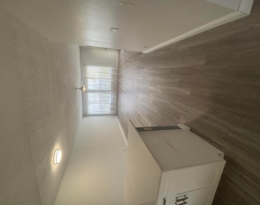 6284 La Costa Drive - Photo Thumbnail 5
