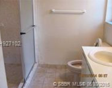 2570 Nw 89th Drive - Photo Thumbnail 7