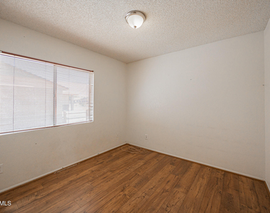 9358 W Sanna Street - Photo Thumbnail 14
