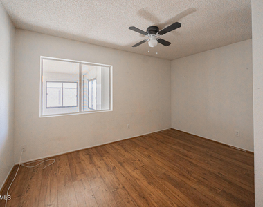 9358 W Sanna Street - Photo Thumbnail 12
