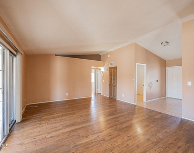 9358 W Sanna Street - Photo Thumbnail 5