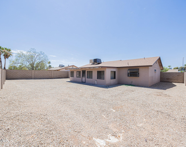 9358 W Sanna Street - Photo Thumbnail 20