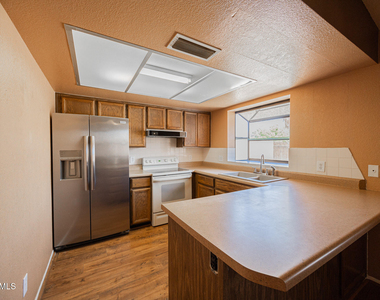 9358 W Sanna Street - Photo Thumbnail 7