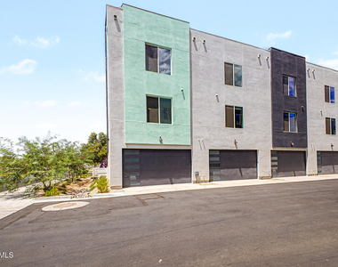 2601 E Clarendon Avenue - Photo Thumbnail 34