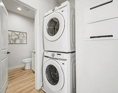 2601 E Clarendon Avenue - Photo Thumbnail 28