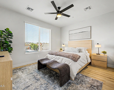 2601 E Clarendon Avenue - Photo Thumbnail 24