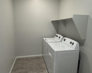 24553 W Hopi Street - Photo Thumbnail 14